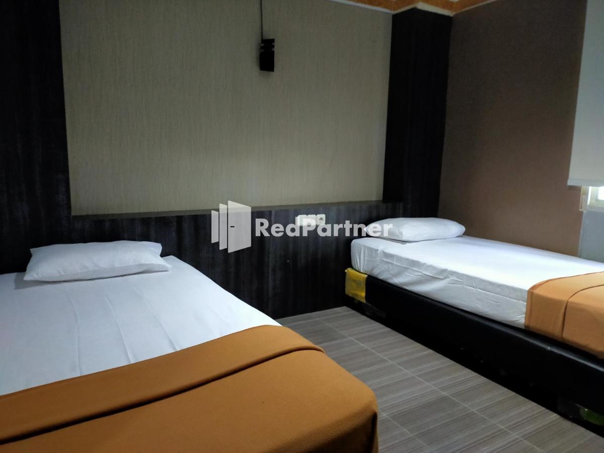 Hotel Ayu Lestari Ternate Redpartner Exterior photo